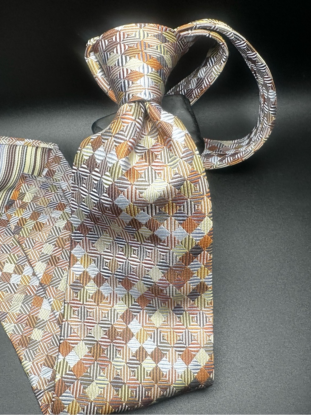 Alexander Julian Colours — Diamond Geometric in Bronze, Gold, Silver & Lavender